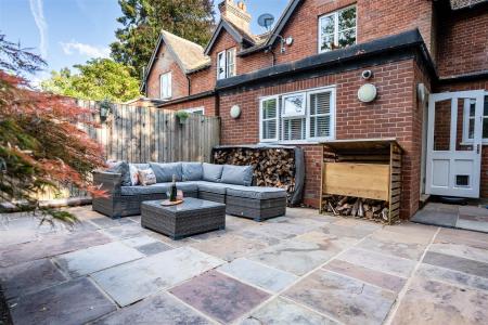 BINGLEY - 49 Tower Cottages-23.jpg