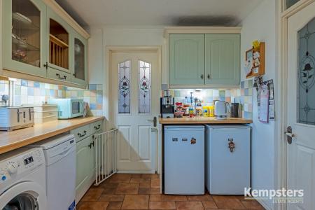 Kitchen 7.jpg