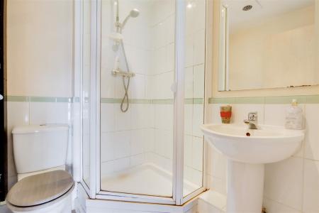 3_Main-Ensuite-0 (1).jpg