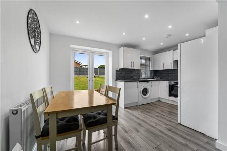 Kitchen Dining Area