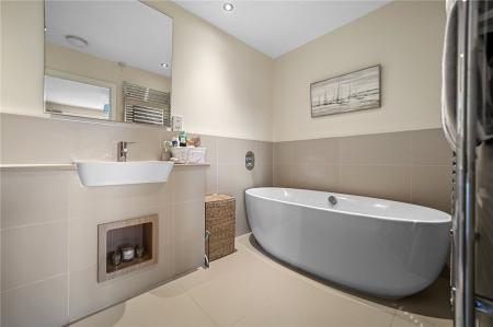 Principal Ensuite