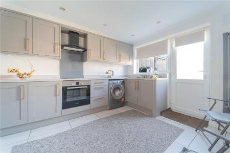 Kitchen/Breakfast Rm