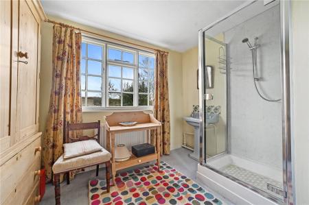 Bedroom/Shower Room