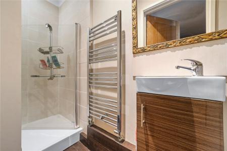 Guest Ensuite