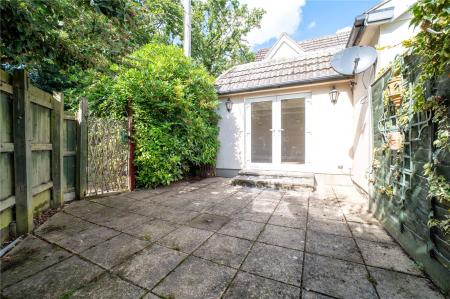 Annexe Courtyard
