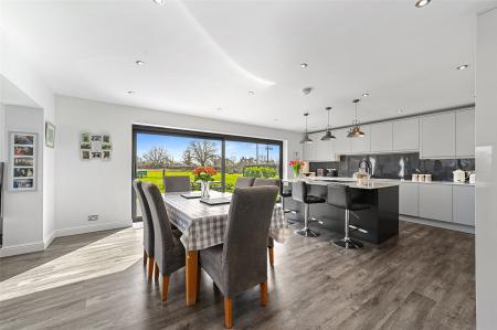 Kitchen / Dining
