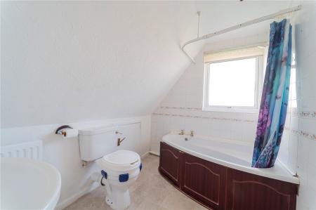 1st Floor Bathroom