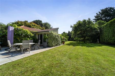 Pool House / Garden