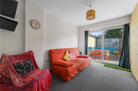 Snug/Playroom
