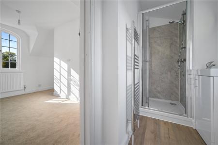 Bedroom/Shower Room