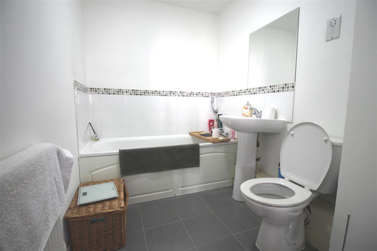 2 bedroom Apartment for sale in Bordon