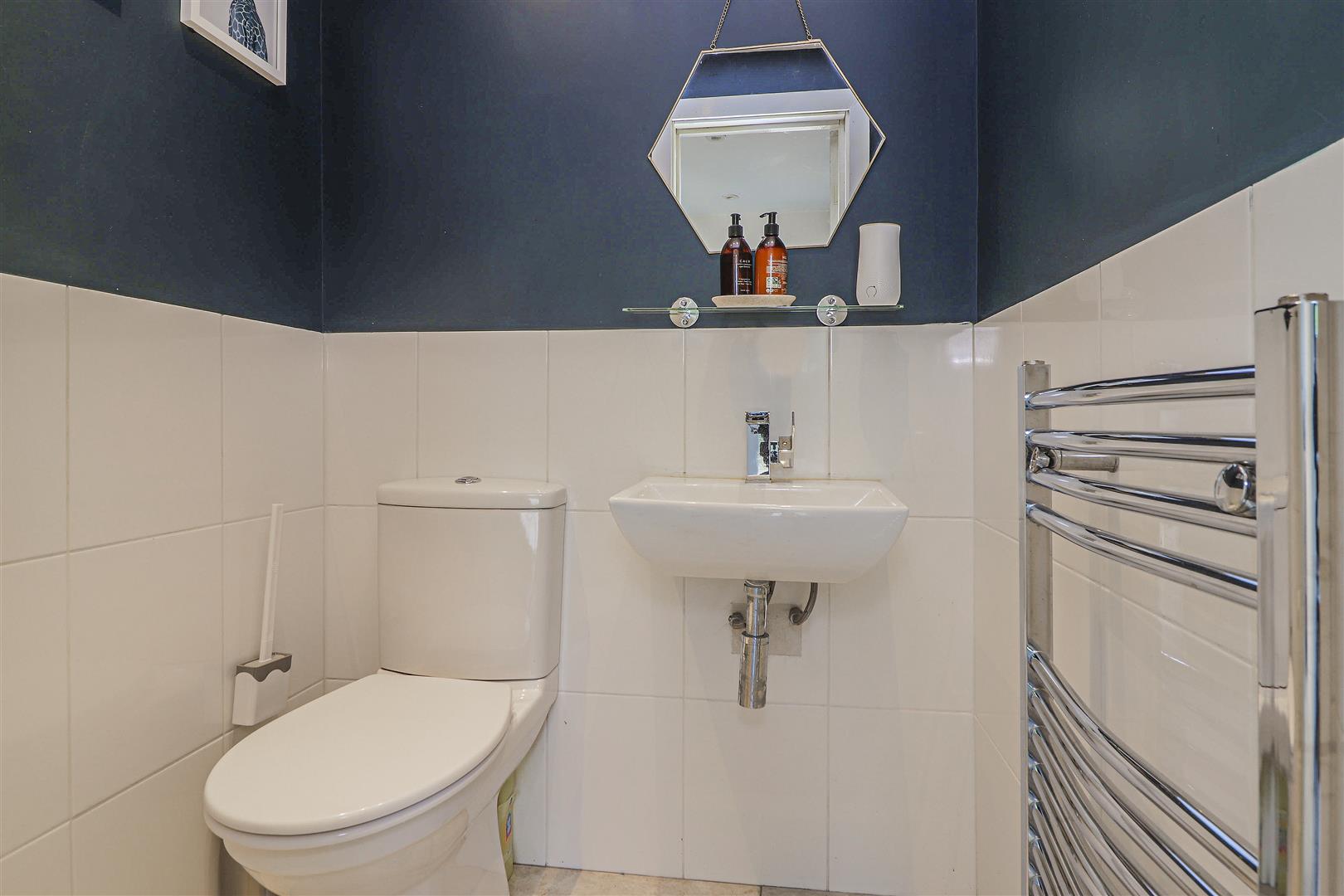 4 bedroom Townhouse for sale in Hoddesdon