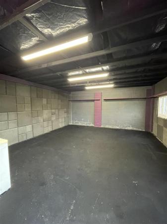 Large Soundproofed adapted Garage