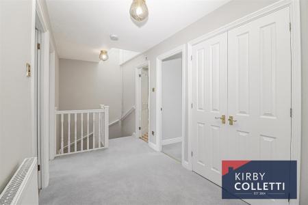FIRST FLOOR LANDING
