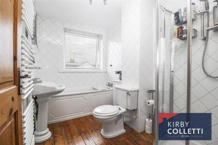 BATH/SHOWER ROOM