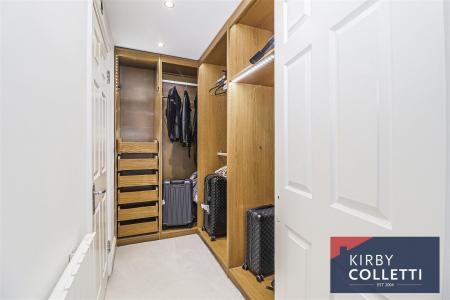 DRESSING AREA