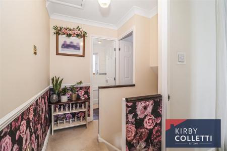 FIRST FLOOR LANDING