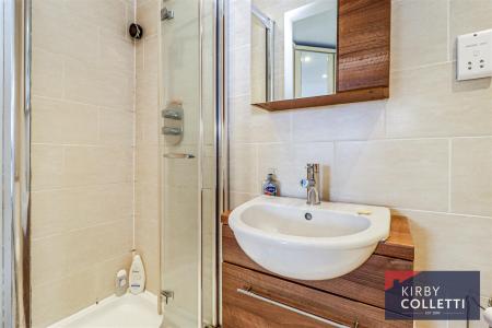 EN SUITE SHOWER ROOM TO BEDROOM ONE