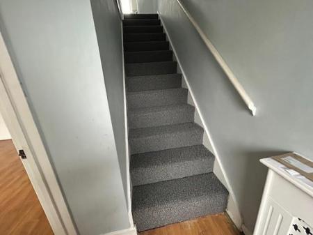 New stairs - 127 Glan y Ffordd.jpg