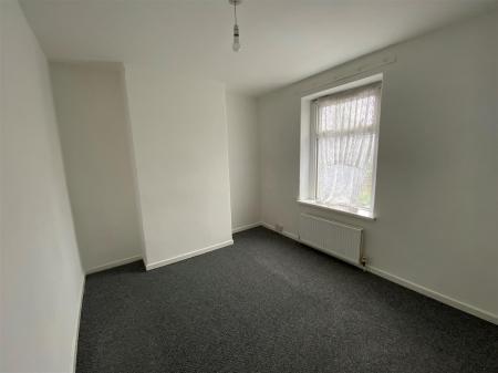4 Lady Margaret - rear bedroom.jpg