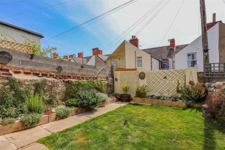 Maes Y Cwm NEW_-2.jpg