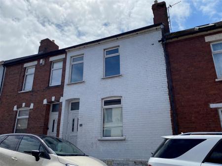 21 Phyllis Street - front 2.jpg
