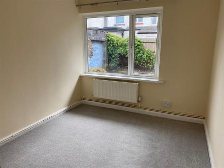 3 Maplewood Court - bedroom one.jpg