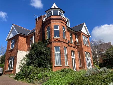 Flat 1, 8 Park Road - front.jpg