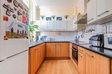 Windsor Court_-6.jpg