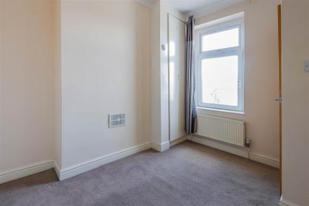82 Phyllis St_-10.jpg