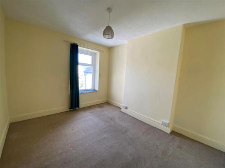 40 Newlands Street - bedroom.jpg