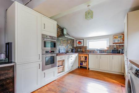 Maes Y Cwm Street_-12.jpg