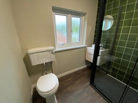 21 Crossfield Road - bathroom 2.jpg