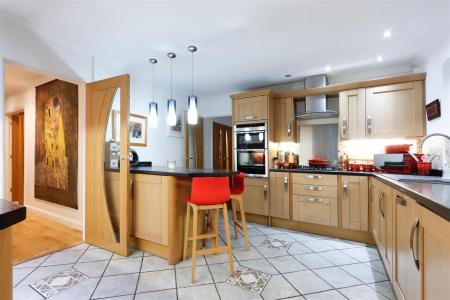 Griffin Close -19.jpg