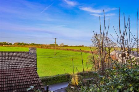 Roberts Close -27.jpg