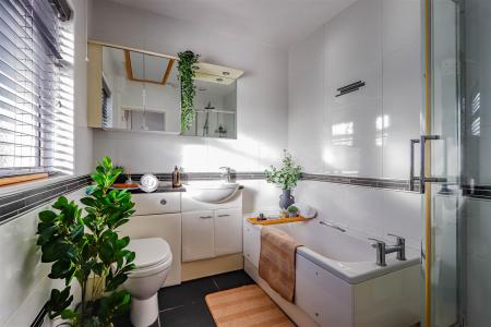 Roberts Close -29.jpg