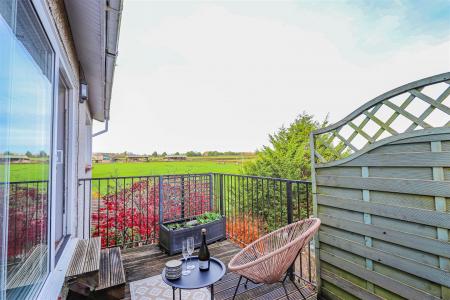 Roberts Close -34.jpg