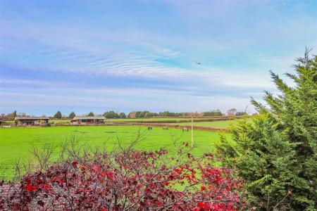 Roberts Close -37.jpg