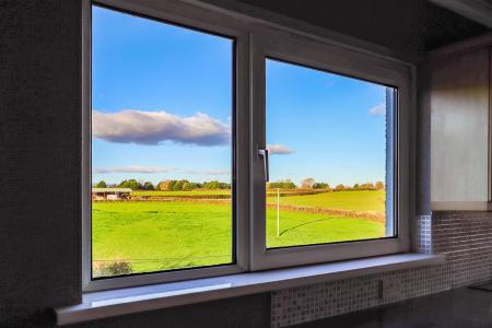 Roberts Close -6.jpg