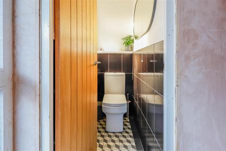 Pencoedtre Road -9.jpg