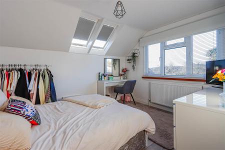 Pencoedtre Road -10.jpg