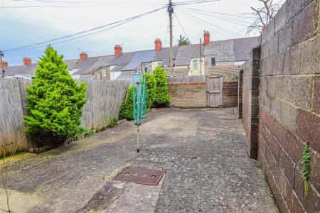 Phyllis Street -3.jpg