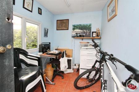 Brick Shed / Studio