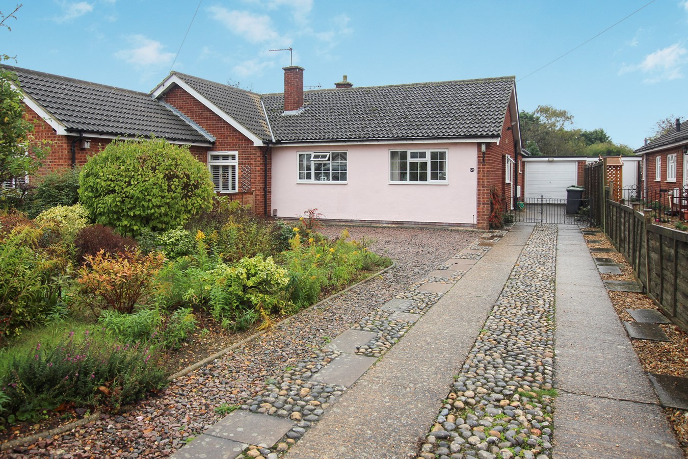 2 bedroom SemiDetached Bungalow for rent in Biggleswade