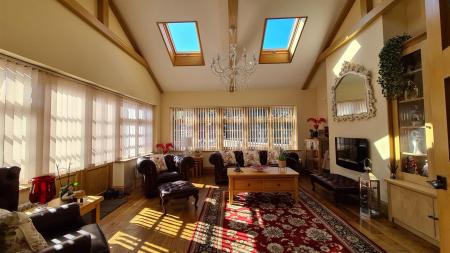 Conservatory / Family Room