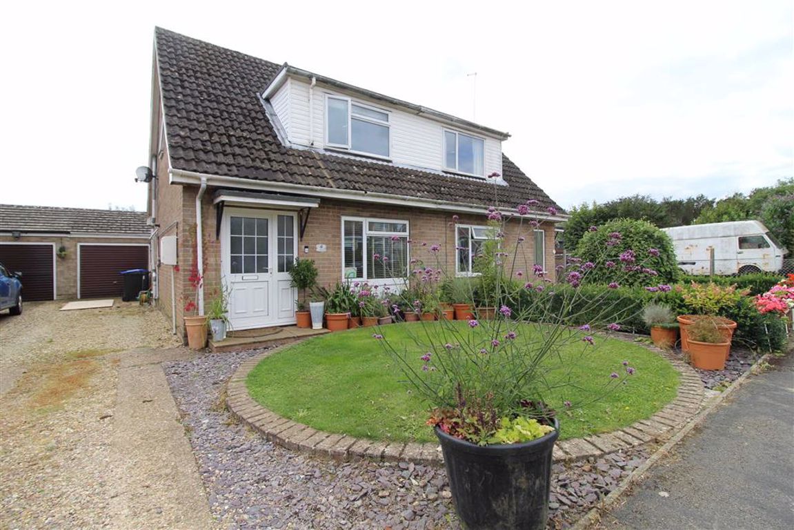 3 bedroom SemiDetached House for sale in WOODFORD HALSE