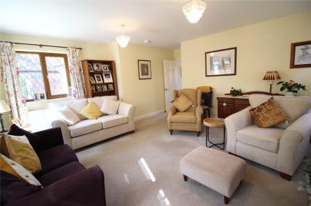 High Street, WOODFORD HALSE, Northamptonshire, NN11