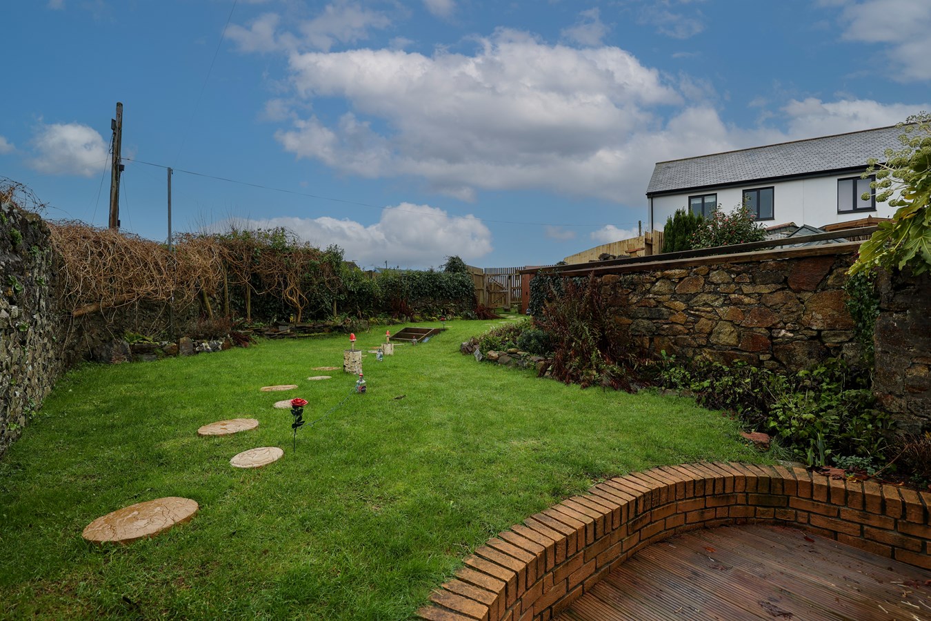 2 bedroom Terraced House for rent in St Austell