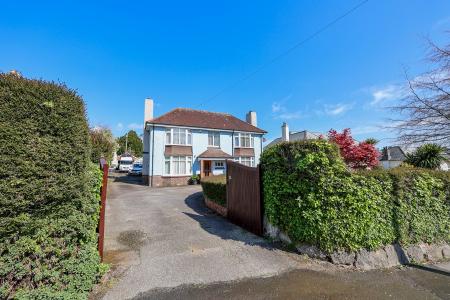 Penwinnick Road, St Austell, PL25