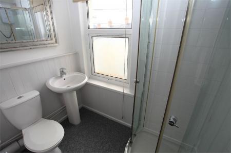 27 Carlyon Road, ST AUSTELL, PL25